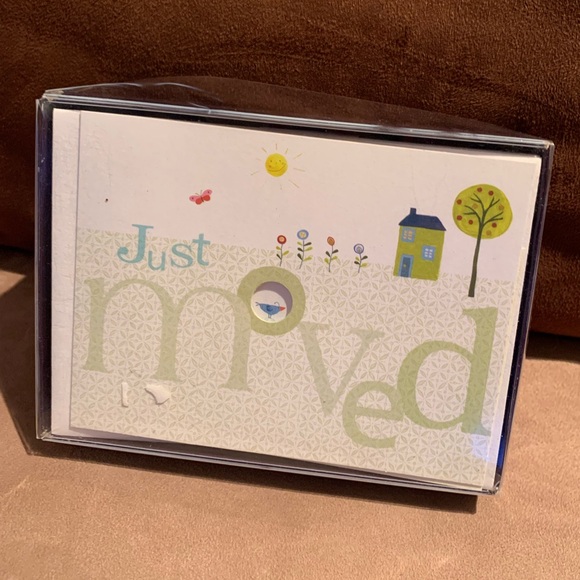 New! Hallmark Just MOVED Notecards. 20 in Box
3 for $15 with 💕 - Picture 3 of 6